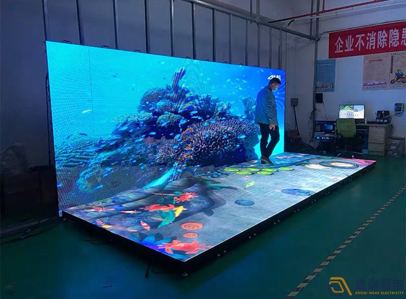 LED地磚屏——鋪在地上的“瓷磚” LED地磚屏——鋪在地上的“瓷磚”