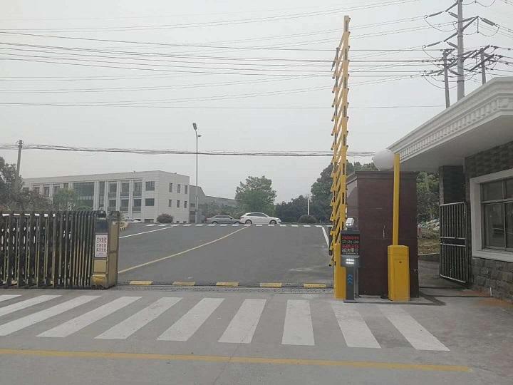 工廠車牌識別系統(tǒng)率低怎么解決？
